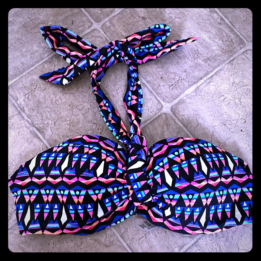 Victoria’s Secret Pink swimsuit top size L
